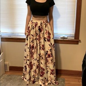 Maxi skirt